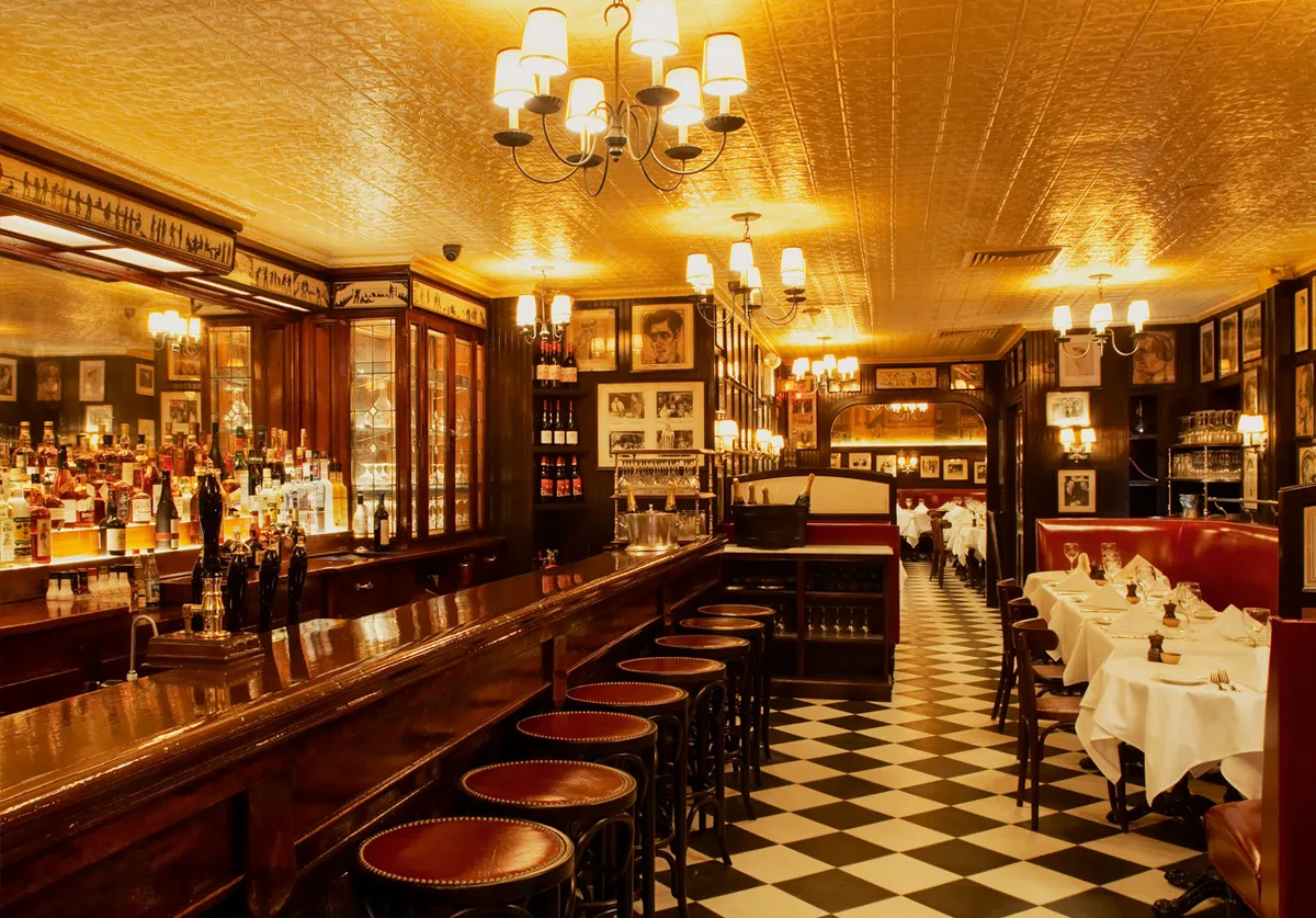 Minetta Tavern bar and checkerboard floor