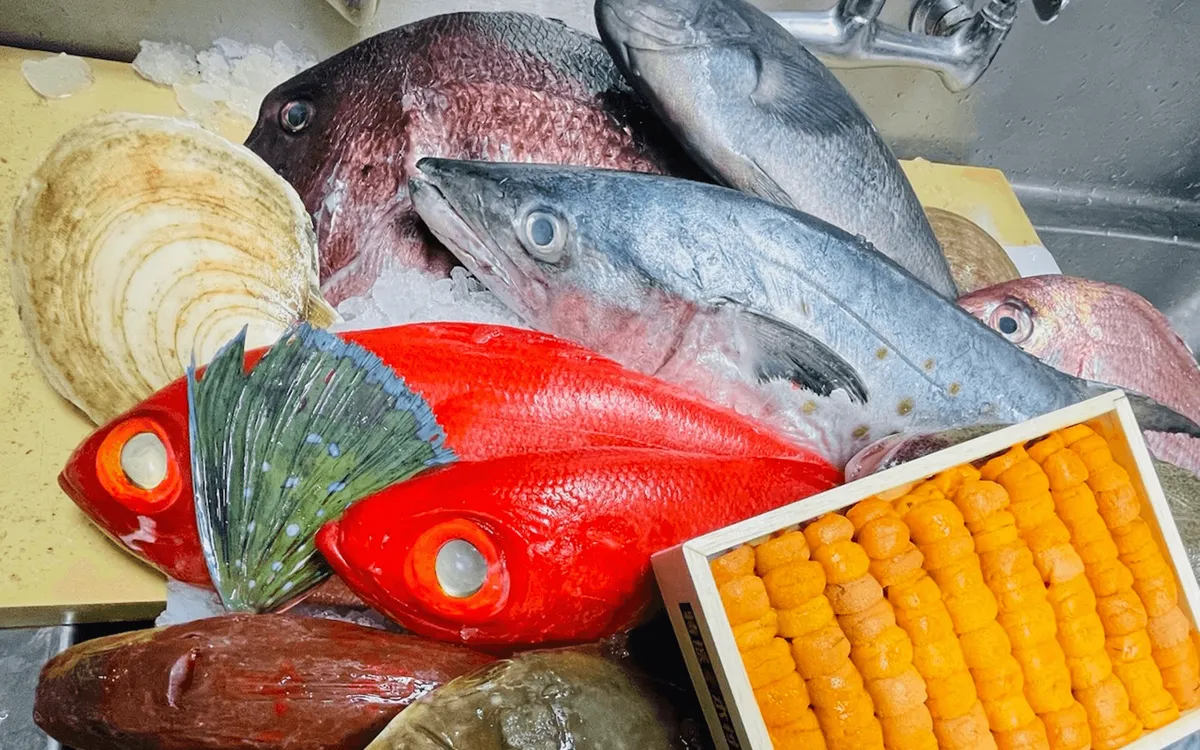 Fish and seafood ingredients featured by Sushi Hatsune