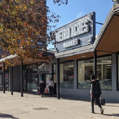 METRO ACRES MARKET exterior